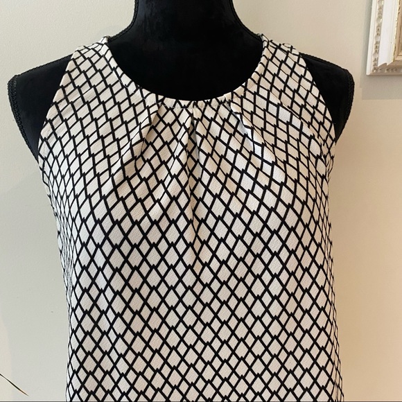Valley Girl White Black Business Top w Diamond pattern Office Work Wear Size M - Picture 3 of 9